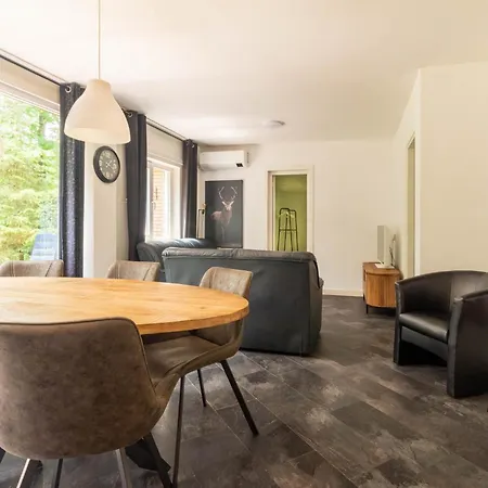 Eekhoornbosch Holiday home