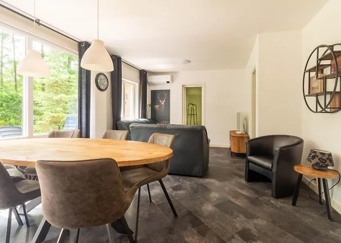 Eekhoornbosch Holiday home