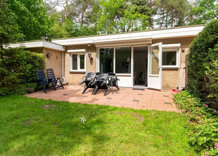 Holiday home Eekhoornbosch *