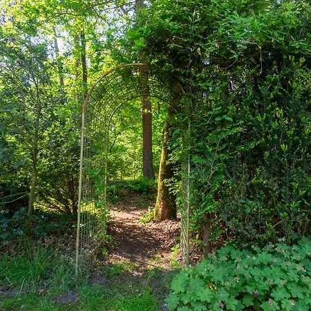 Eekhoornbosch Дом отдыха *